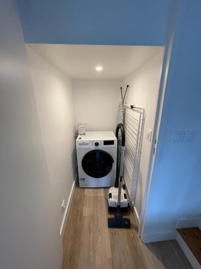 Max3, T2 En Duplex, Bord De *
